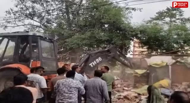 अतिक्रमण कार्रवाई के दौरान हंगामा, नगर निगम टीम से धक्का-मुक्की; आरोपी पर केस दर्ज