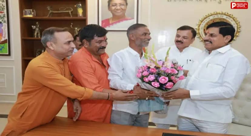 MP के शिक्षकों से CM मोहन यादव ने की मुलाकात, सेवावधि की गणना पर बनी सहमति