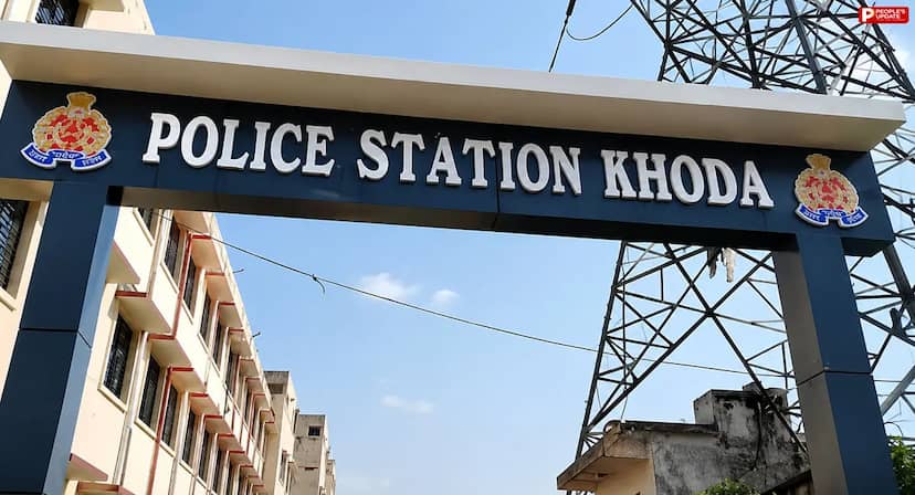 गाजियाबाद के खोड़ा में खूनी खेल: पति ने की पत्नी और बेटी की हत्या, दूसरी बेटी गंभीर रुप से घायल; आरोपी गिरफ्तार 