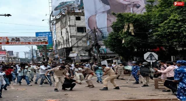 पटना में छात्रों का हंगामा: पथराव के बाद पुलिस ने किया लाठीचार्ज, कई छात्र हिरासत में 