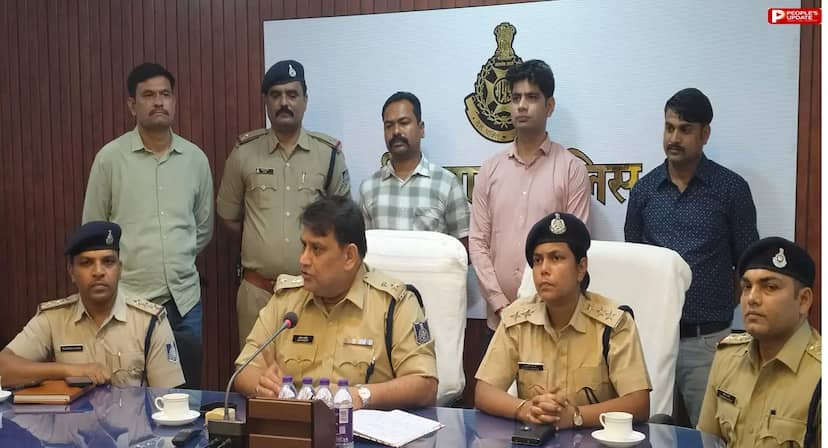 अंतरराज्यीय गांजा तस्कर पुलिस के हत्थे चढ़े, 320 किलो गांजा जब्त 