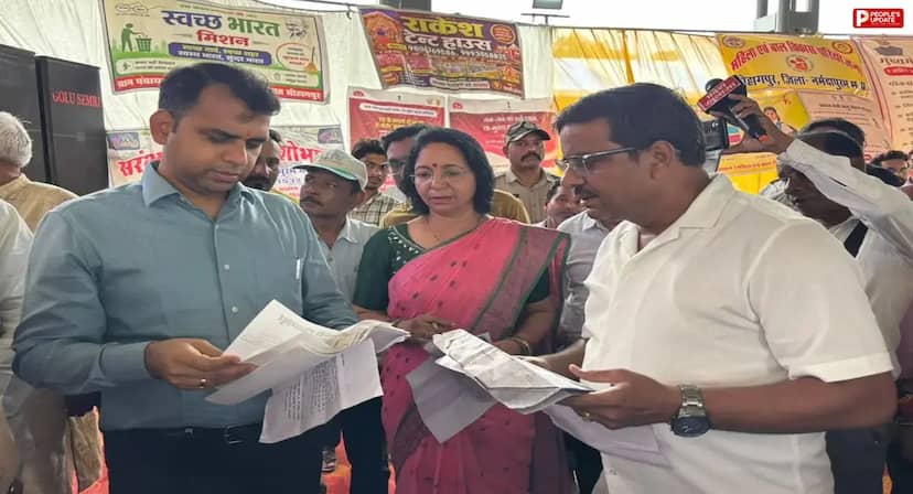 सोहागपुर: लीज नवीनीकरण की समस्या के निराकरण की मांग, कांग्रेस ने कलेक्टर को सौंपा ज्ञापन