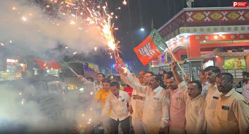 इंदौर-देपालपुर सड़क फोरलेन बनाने को कैबिनेट की मंजूरी, 700 करोड़ की लागत से बनेगी रोड; की गई आतिशबाजी