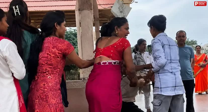 उज्जैन: महाकाल लोक में श्रद्धालुओं और महिला सुरक्षाकर्मी के बीच मारपीट, लोगों ने कराया बीच-बचाव