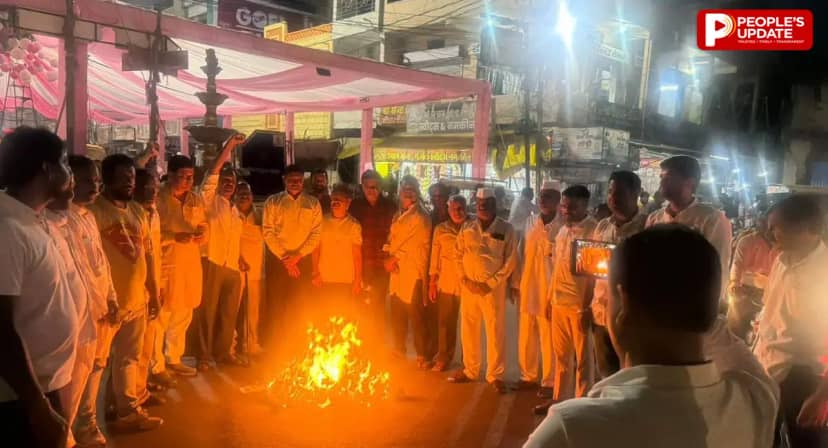 सीहोर में अघोषित बिजली कटौती पर कांग्रेस का प्रदर्शन, नवरात्रि में कटौती हुई तो उग्र आंदोलन की चेतावनी