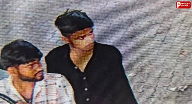 बाड़ी: दिनदहाड़े दो पेट्रोल पंपों पर लूट, कार में पेट्रोल भरवाकर बदमाश फरार; जांच में जुटी पुलिस 