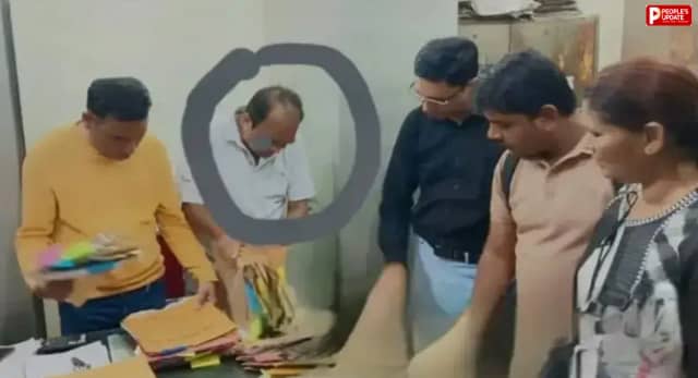 कटनी: निगम का क्लर्क 20 हजार रुपये रिश्वत लेते गिरफ्तार, लोकायुक्त ने रंगे हाथों दबोचा 