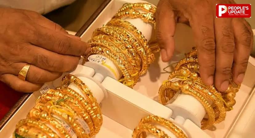 सोना-चांदी की कीमतों में आई गिरावट, गोल्ड 199 रुपए घटकर 1.53 लाख पर पहुंचा; जानें चांदी का भाव 