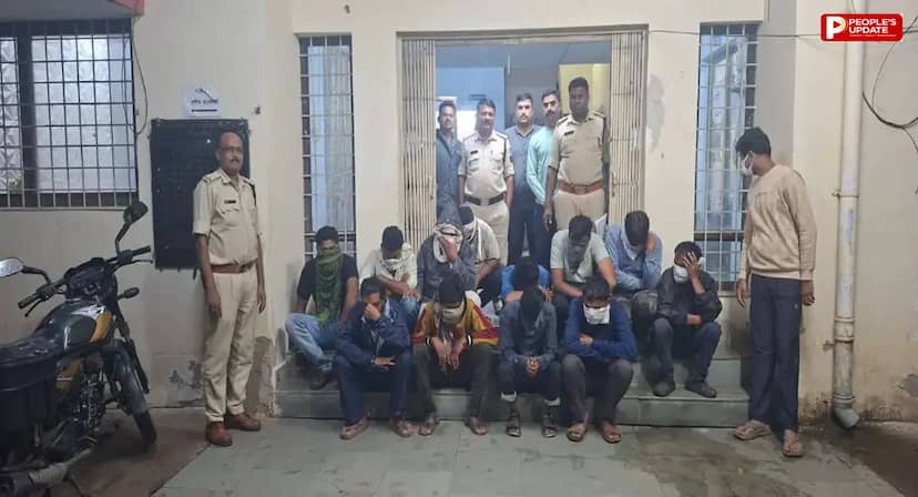 15 जुआरी गिरफ्तार; ₹90,500 नकद जब्त
