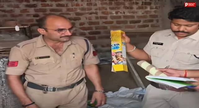 हरदा में घर से लाखों के अवैध पटाखे जब्त, बिना लाइसेंस रिहायशी इलाके में किया था स्टॉक