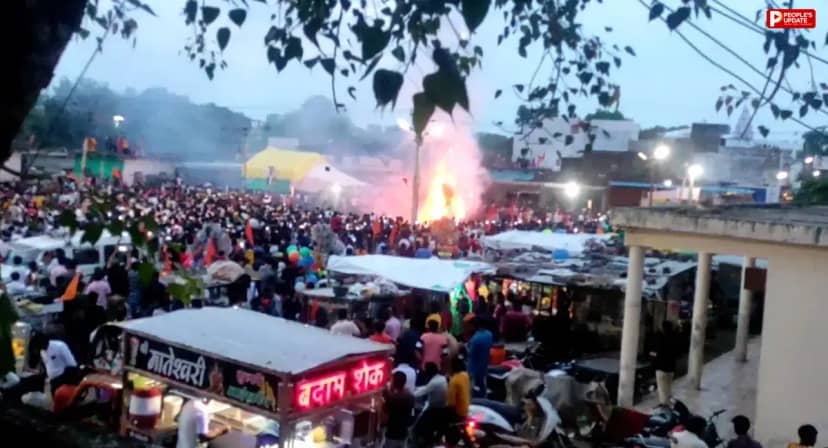 बाड़ी में अग्निबाण से हुआ रावण दहन, जय श्रीराम के जयकारों से गूंजा दशहरा मैदान