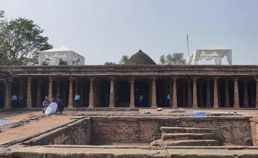 एएसआई की रिपोर्ट में बड़ा दावा: ‘मंदिर तोड़कर बनाई गई संरचना’, हाईकोर्ट में 2189 पन्नों की रिपोर्ट पेश  