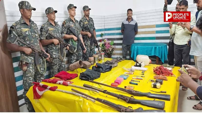 ओडिशा-छत्तीसगढ़ सीमा पर माओवादियों का बड़ा डंप ध्वस्त, हथियार-विस्फोटकों का जखीरा बरामद