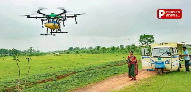 ड्रोन दीदी का कमाल! 15 मिनट में एक एकड़ खेत का छिड़काव, सालाना 2 लाख तक कमाई