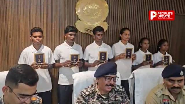 छत्तीसगढ़ में नक्सल नेटवर्क को बड़ा झटका,35 लाख के इनामी 6 माओवादियों ने किया सरेंडर, ओडिशा कनेक्शन का खुलासा
