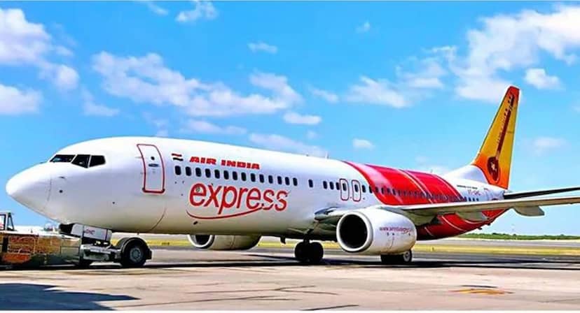 Air India Express की फ्लाइट की लखनऊ में इमरजेंसी लैंडिंग, वाराणसी से दिल्ली जा रही थी; कार्गो में बजा स्मोक अलार्म!