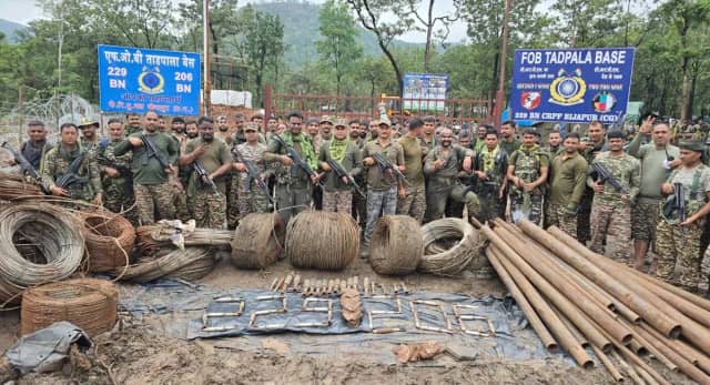 बीजापुर में माओवादियों के खिलाफ सुरक्षा बलों की बड़ी कार्रवाई, 51 जिंदा बीजीएल समेत अन्य विस्फोटक और हथियार बरामद