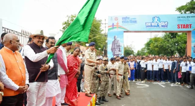 सीएम डॉ. मोहन यादव ने दी सरदार पटेल को श्रद्धांजलि, बोले- उनके योगदान को कभी नहीं भुलाया जा सकता