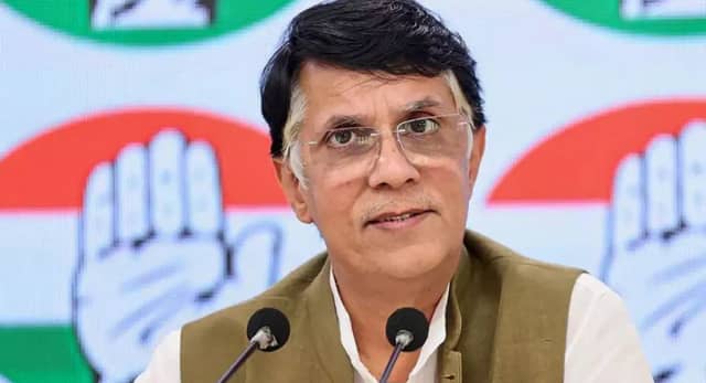 पवन खेड़ा को अग्रिम जमानत, CM हिमंत बिस्वा की पत्नी से जुड़ा मामला
