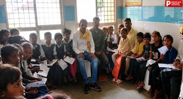 कच्चे चावल खाने के बाद बिगड़ी बच्चियों की तबीयत, अस्पताल में कराया भर्ती