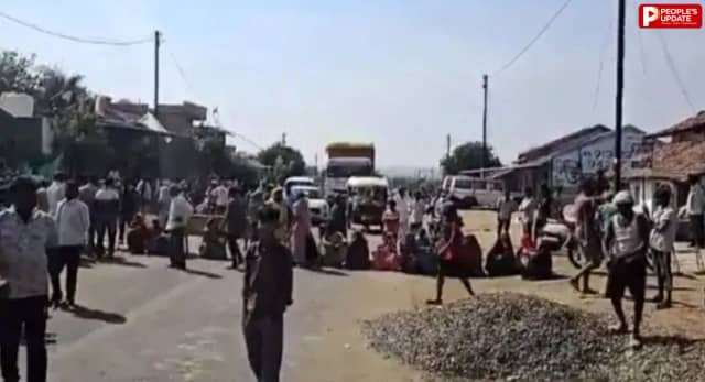 घंसौर में शराब के खिलाफ महिलाओं का प्रदर्शन, लखनादौन-मंडला स्टेट हाईवे पर किया चक्काजाम