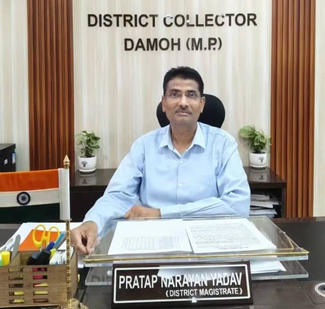 दमोह कलेक्टर ने उप पंजीयक एवं  सहायक ग्रेड-02 प्रभारी उप पंजीयक को किया निलंबित
