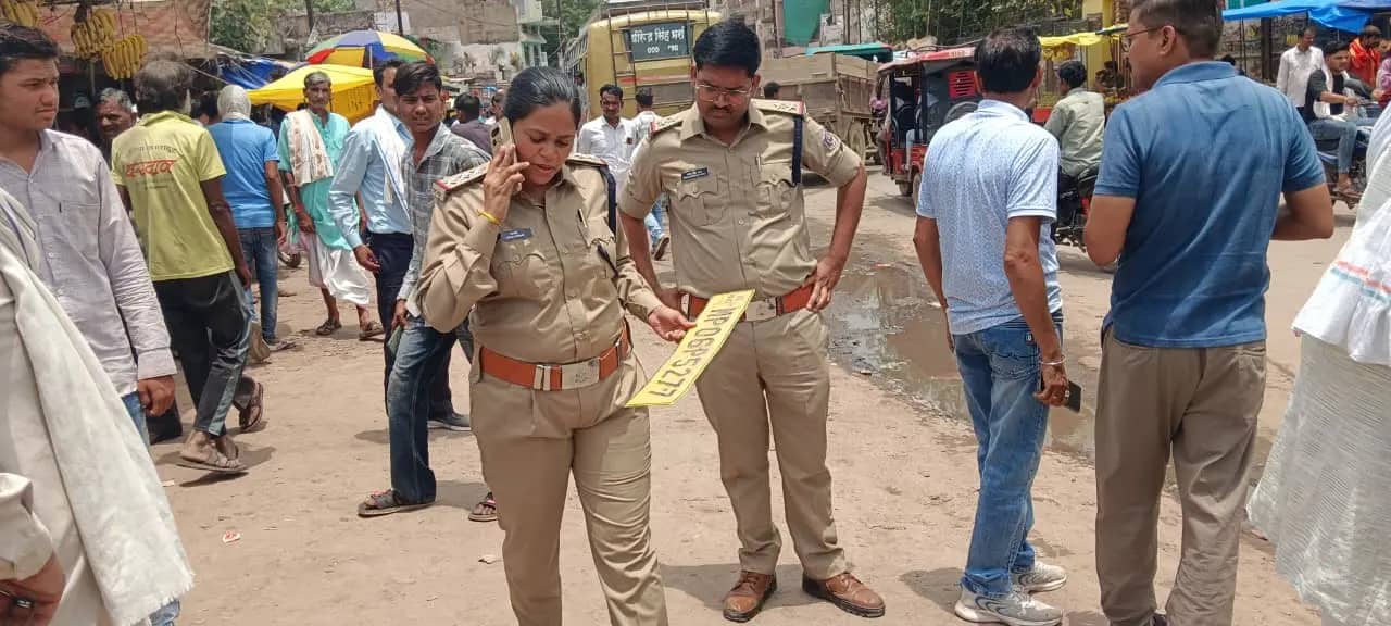 बिना नंबर प्लेट के 6 ट्रैक्टर-ट्रॉली जब्त; कई वाहनों के काटे चालान