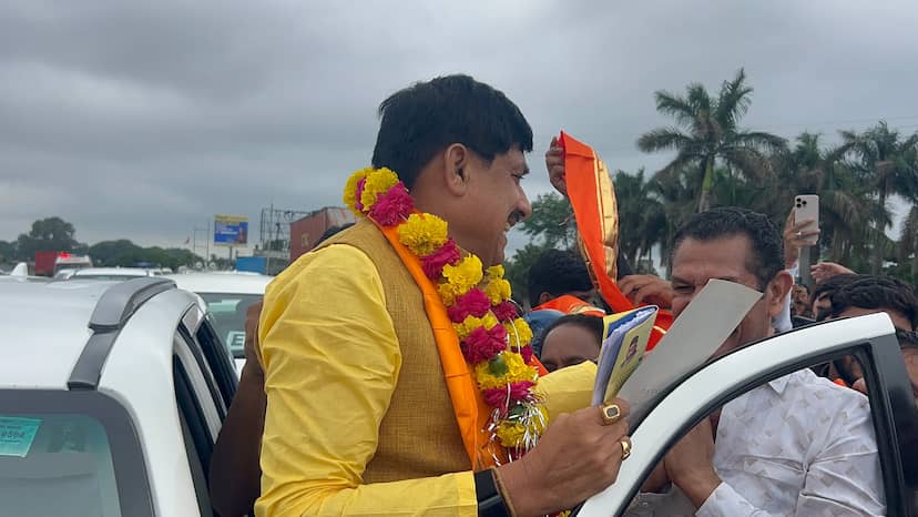 मुख्यमंत्री डॉ. मोहन यादव का भव्य स्वागत, भाजपा कार्यकर्ताओं ने पुष्पवर्षा कर किया अभिनंदन