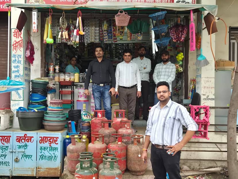काली बिल्लोद में अवैध गैस सिलेंडर कारोबार का भंडाफोड़, 15 सिलेंडर जब्त