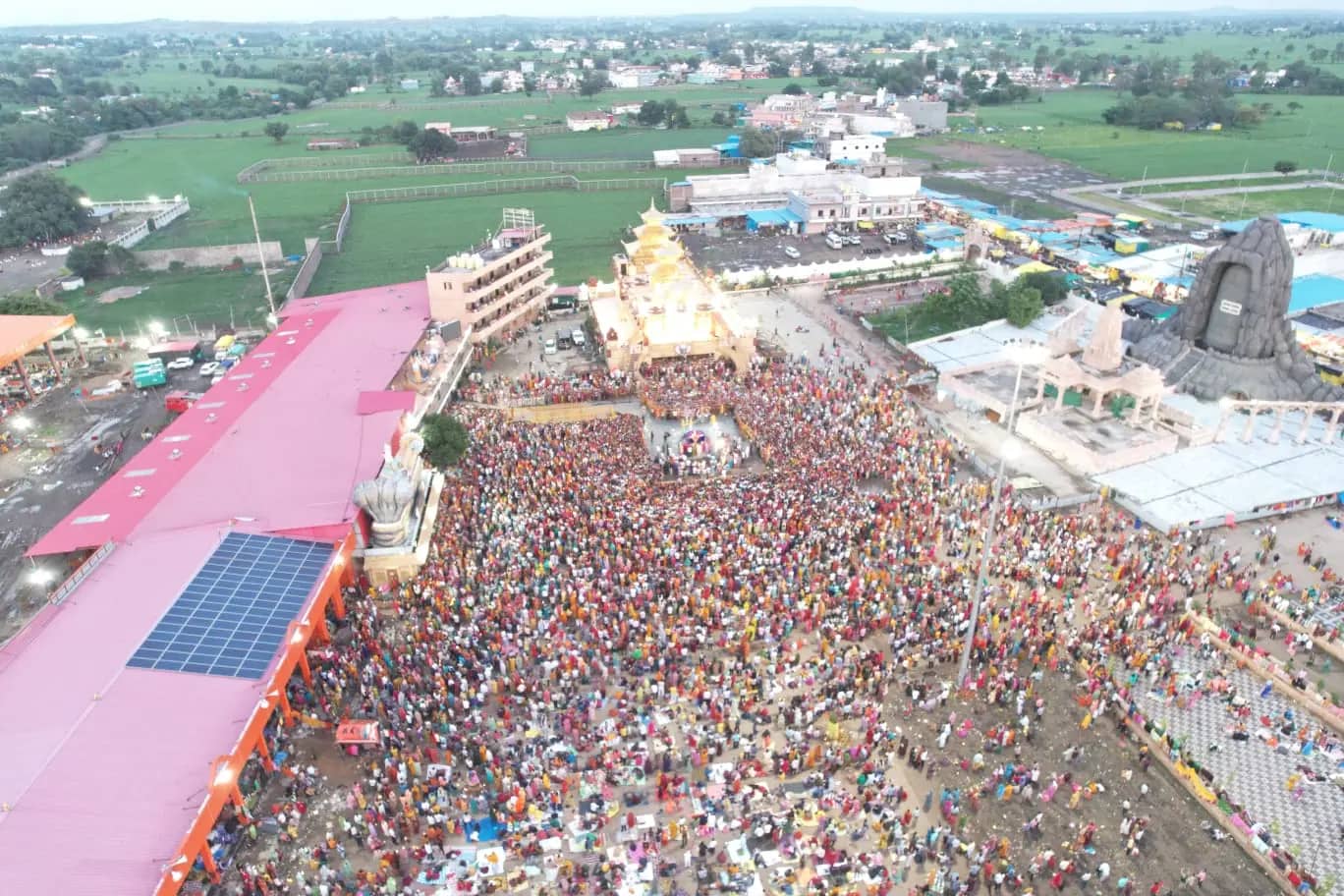 चार लाख श्रद्धालुओं से गूंजा कुबेरेश्वरधाम, 11 अगस्त को विश्वभर में होगा ऑनलाइन शिव अभिषेक महाआयोजन