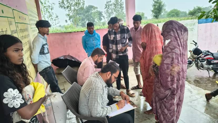 राशन के बदले रुपए बांटने का वीडियो बना कार्रवाई का आधार, सीहोर में 16 दुकानें जांच के घेरे में