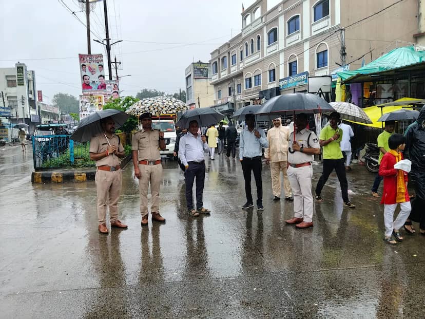 अतिवृष्टि को लेकर जिला प्रशासन अलर्ट, नदी-नालों और जलभराव वाले इलाकों में सावधानी की अपील