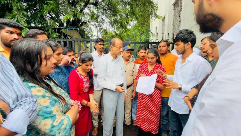 फॉलन आउट नहीं रुका तो अतिथि विद्वान बनाएंगे ‘विद्वान जनता पार्टी’