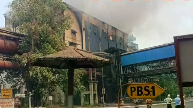 टर्बाइन ब्लास्ट के बाद भीषण आग, कई कर्मचारी घायल