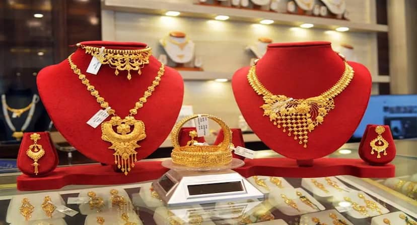 MCX पर सोने की कीमतों में उछाल, चांदी भी पीछे नहीं, निवेशकों की धड़कन तेज, जानें ताजा रेट्स