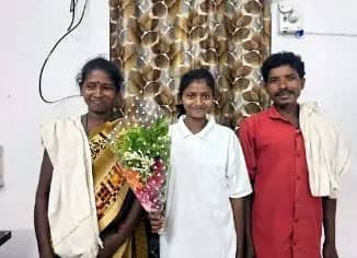 माता-पिता से नक्सली छीन ले जाते हैं बच्चे, मना किया तो देते हैं जान से मारने की धमकी 