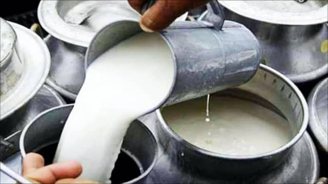 मिलावटी दूध पीने से गई 13 लोगों की जान, 7 लोग गंभीर रूप से बीमार