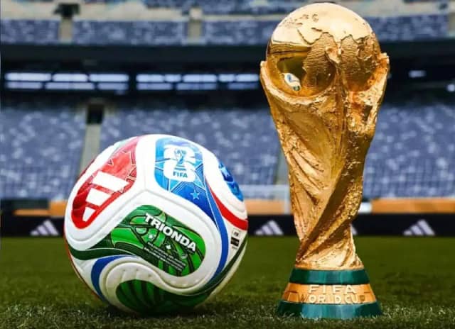 FIFA Fever : रात के फुटबॉल मैचों से बिगड़ी स्लीप साइकिल, ऑफिस-स्कूल में भारी पड़ रही नींद