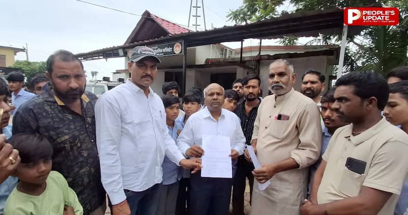  705 छात्राओं के लिए मात्र 7 कमरे, बेटमा के शासकीय स्कूलों में कक्षों की कमी पर फूटा आक्रोश