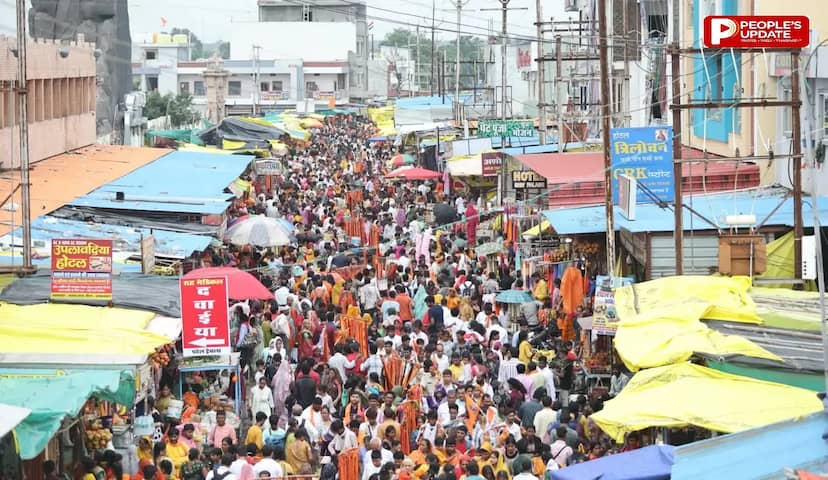 सावन के तीसरे सोमवार को कुबेरेश्वरधाम में उमड़ा आस्था का सैलाब, डेढ़ लाख शिवभक्तों ने किया जलाभिषेक