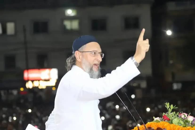 भोपाल: असदुद्दीन ओवैसी ने सरकार पर निशाना साधा, बोले- UCC देश के 18 करोड़ लोगों को टारगेट करने के लिए लाया गया 