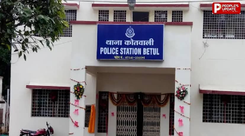 धर्मांतरण या प्रार्थना…बैतूल में राष्ट्रीय हिंदू सेना ने किया विरोध प्रदर्शन, दो लोग हिरासत में