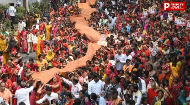 इंदौर में निकली चुनरी यात्रा, मुख्यमंत्री मोहन यादव बोले–इस आयोजन ने सभी वर्गों को एक सूत्र में पिरोया