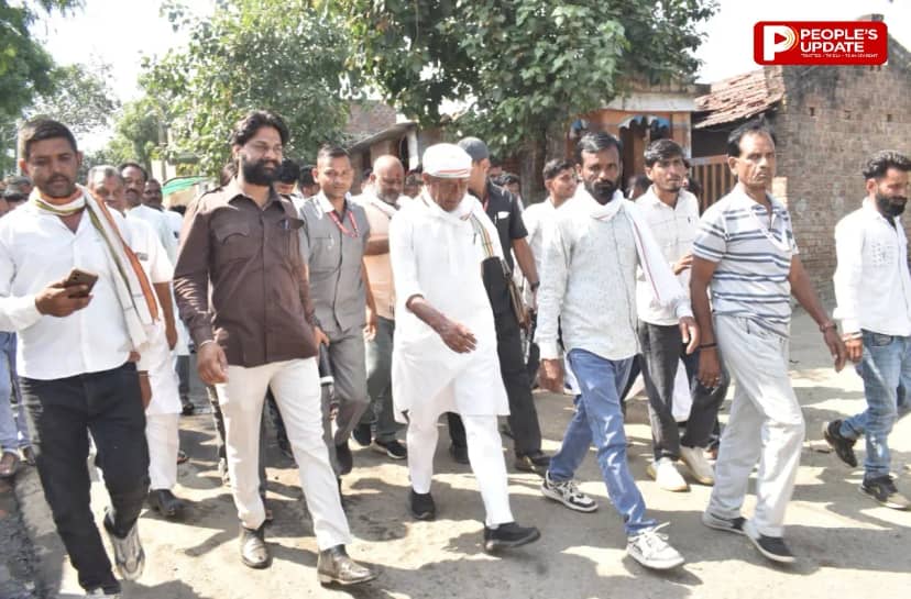 सत्य सनातन स्वाभिमान यात्रा: पूर्व सीएम दिग्विजय सिंह को मिल रहा जनसमर्थन, गांव-गांव में ग्रामीणों से कर रहे संवाद