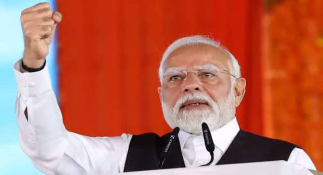 बैरकपुर से PM मोदी का बड़ा संदेश, बंगाल को दी 5 विकास गारंटी