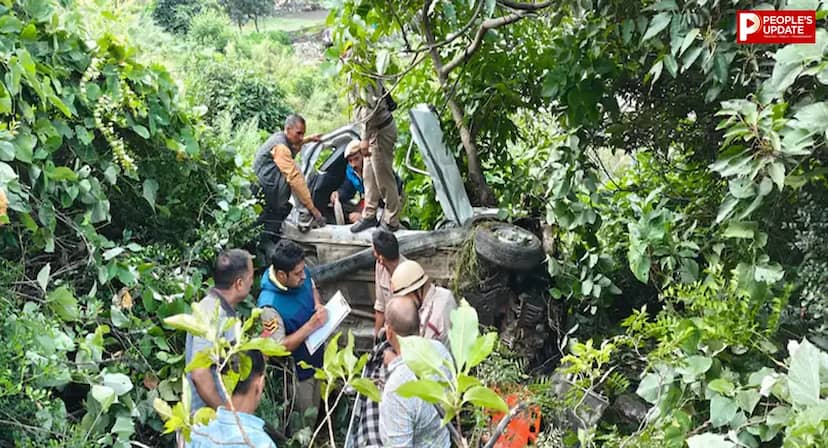 NH-305 पर कुल्लू में दर्दनाक हादसा! शादी से लौट रहे 5 दोस्तों की कार खाई में गिरी, 4 की मौत, एक घायल 