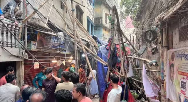 3 की मौत, झटके से झुकी 10 मंजिला इमारत