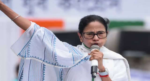 बांग्लाभाषी प्रवासी मजदूरों को भाजपा प्रताड़ित कर रही, लोगों को पीटना धर्म नहीं 