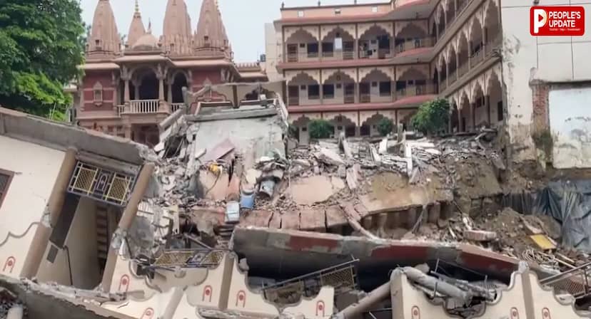 प्रयागराज में बड़ा हादसा! स्वामी नारायण मंदिर का तीन मंजिला हिस्सा गड्ढे में समाया, पानी भरने से कमजोर हुई नींव