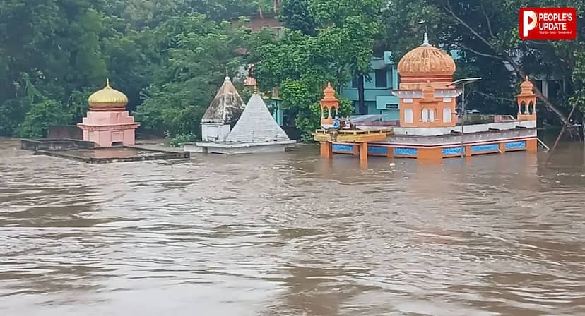 चित्रकूट में चारों तरफ बाढ़ का सैलाब! 350 लोगों का रेस्क्यू, हेलिकॉप्टर से बचाई 2 जान, अधिकारियों को अलर्ट रहने के निर्देश